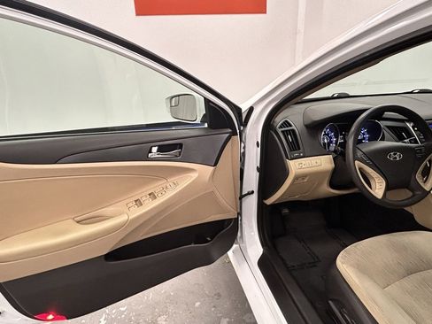 Used 2014 Hyundai Sonata GLS w/ Popular Equipment Group 2 image 9