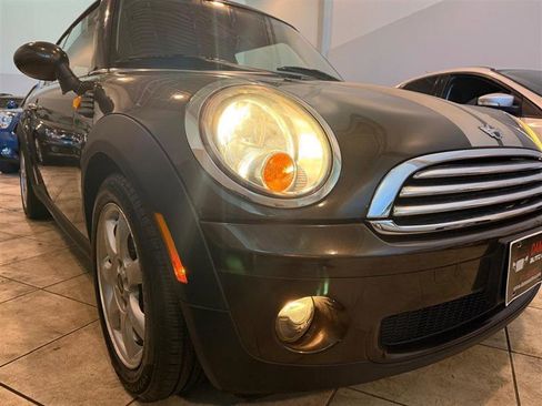 Used 2010 MINI Cooper Clubman Hardtop image 43