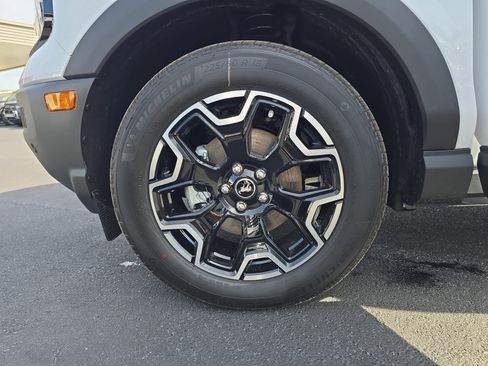 New 2025 Ford Bronco Sport Outer Banks w/ Outer Banks Tech Package+ image 28