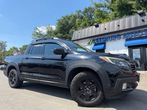 Used 2017 Honda Ridgeline Black Edition image 2
