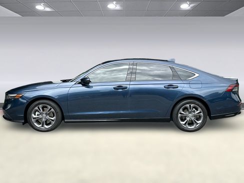 Used 2025 Honda Accord EX-L image 2