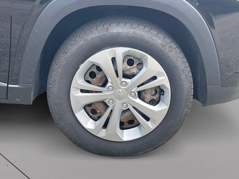 Used 2024 Chevrolet Trax LS FWD image 9