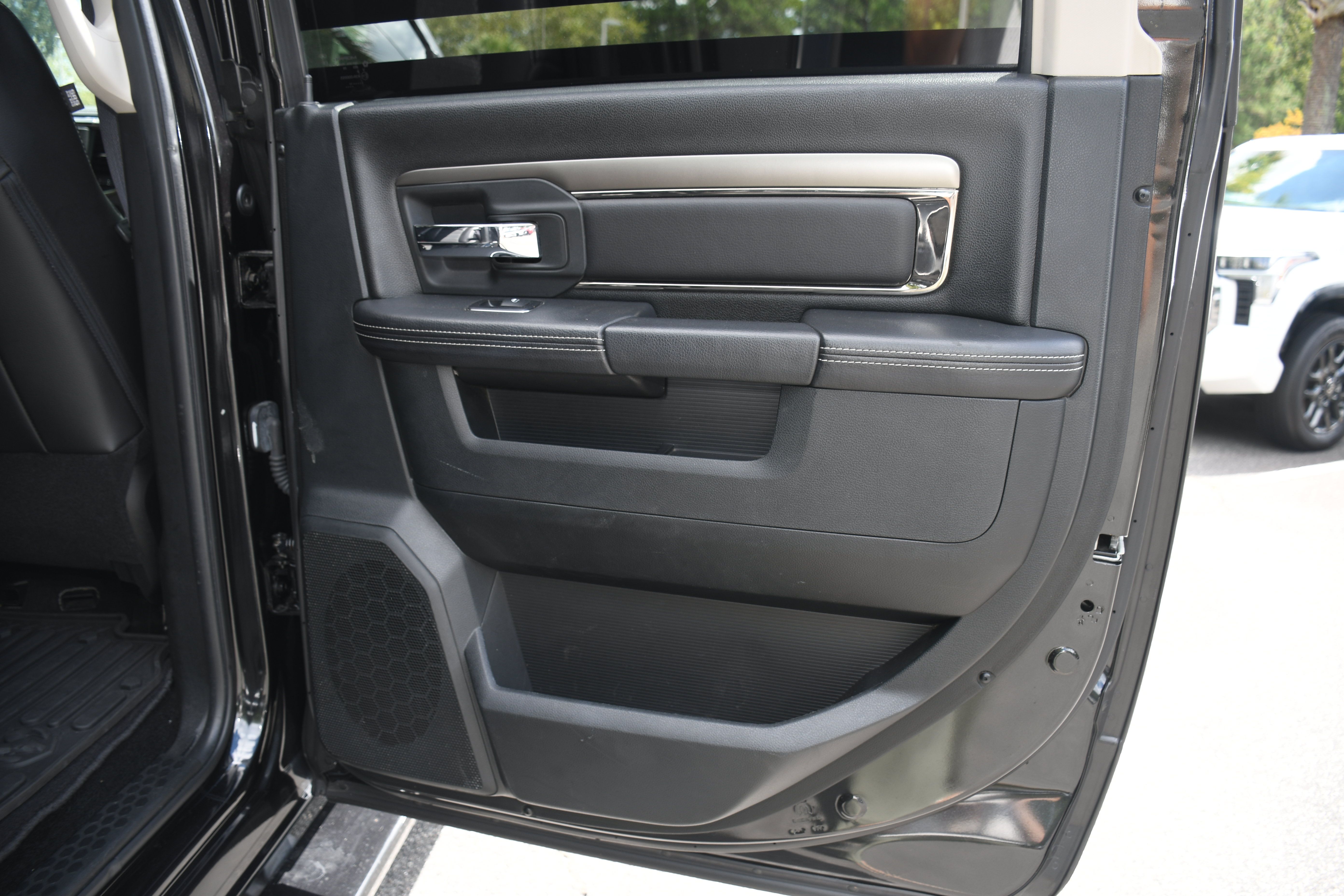 Used 2017 RAM 1500 Sport w/ Convenience Group AWD/4WD image 19