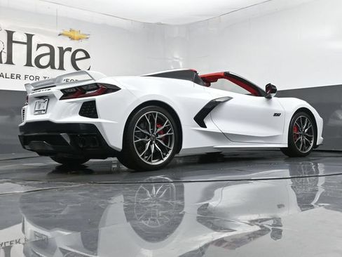 Used 2023 Chevrolet Corvette Stingray Premium Conv w/ Z51 Performance Package RWD image 32