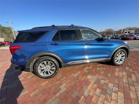 Used 2023 Ford Explorer XLT w/ Equipment Group 202A image 20