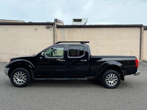 Used 2012 Nissan Frontier SL AWD/4WD image 4