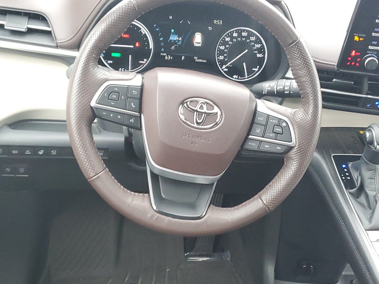 Used 2022 Toyota Sienna Platinum AWD/4WD image 12