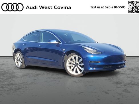 Used 2019 Tesla Model 3 Standard Range Plus image 1
