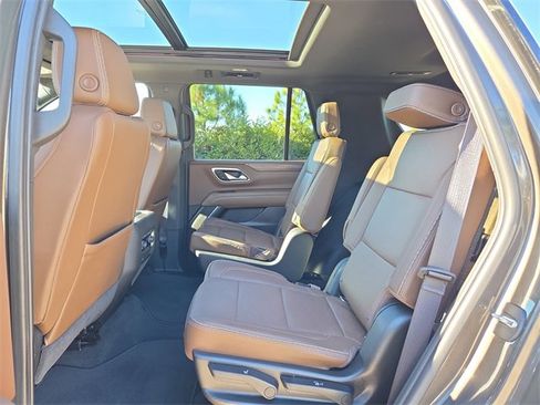 Certified 2021 Chevrolet Tahoe High Country w/ Premium Package image 9