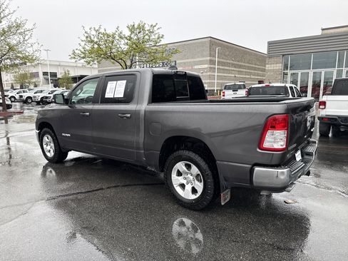 Used 2022 RAM 1500 Big Horn AWD/4WD image 3