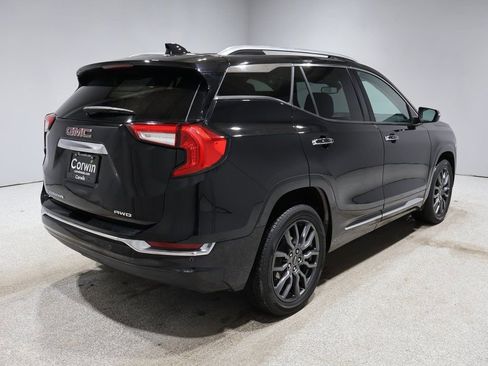 Used 2022 GMC Terrain Denali image 2