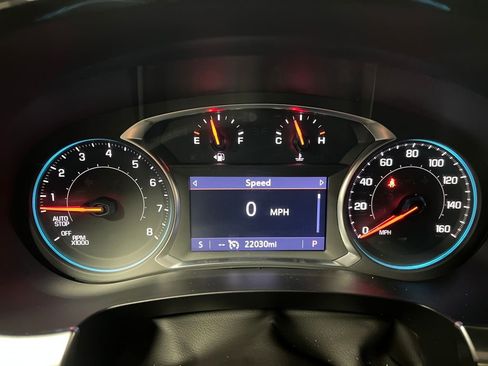 Used 2023 Chevrolet Traverse LT image 21