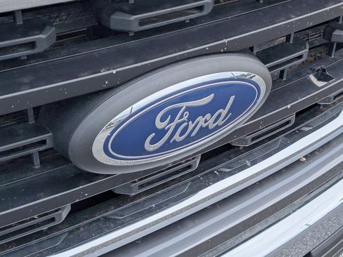 Used 2023 Ford F150 XLT w/ Trailer Tow Package AWD/4WD image 6