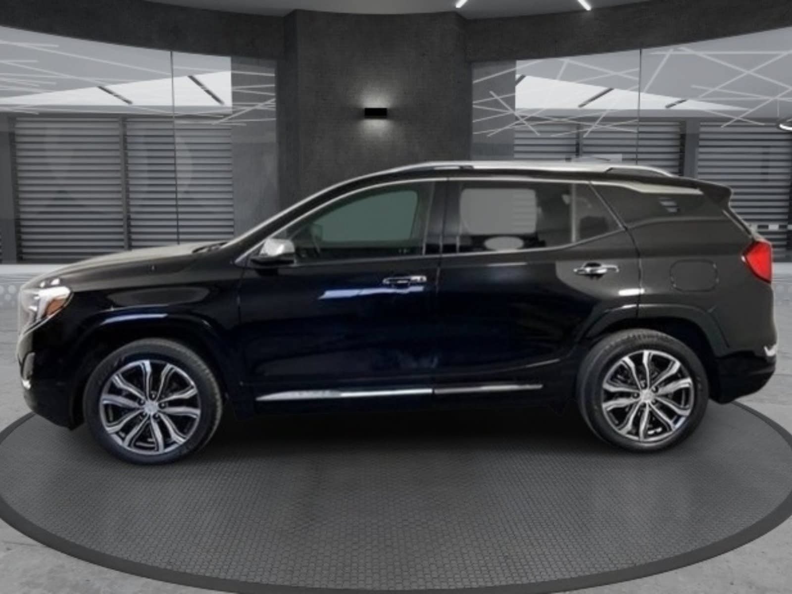 Used 2018 GMC Terrain Denali w/ Advanced Safety Package AWD/4WD image 8