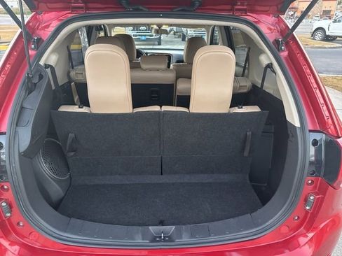 Used 2016 Mitsubishi Outlander SEL image 17
