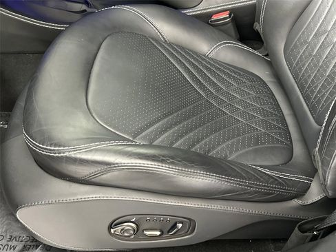 Used 2023 Aston Martin DBX AWD/4WD image 12