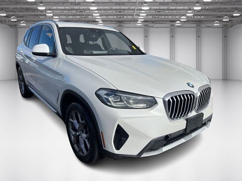Used 2024 BMW X3 xDrive30i image 3