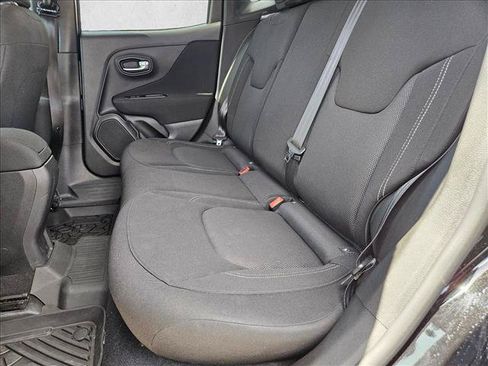 Used 2020 Jeep Renegade Sport FWD image 17
