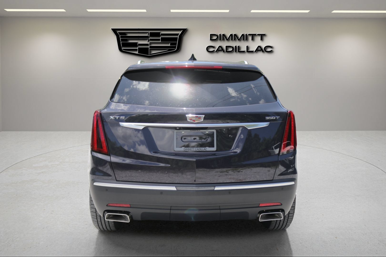 Used 2024 Cadillac XT5 Luxury FWD image 6