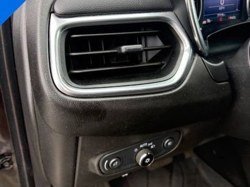 Used 2021 Chevrolet Equinox LT FWD image 12
