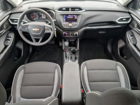 Used 2023 Chevrolet TrailBlazer LS FWD image 16