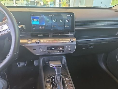 Used 2025 Hyundai Kona SEL AWD/4WD image 5