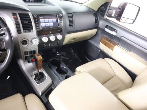 Used 2013 Toyota Tundra Limited AWD/4WD image 37