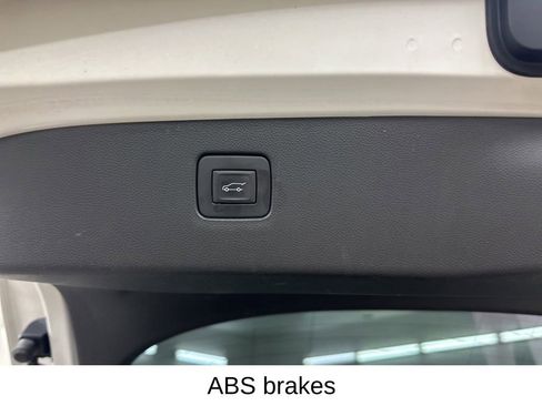 Certified 2024 Buick Envista Sport Touring w/ Convenience I Package FWD image 28