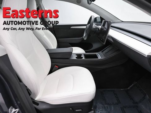 Used 2023 Tesla Model Y AWD image 18