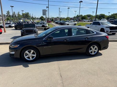 Used 2023 Chevrolet Malibu LT FWD image 9