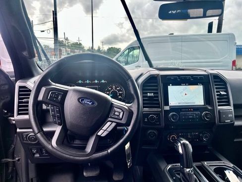 Used 2018 Ford F150 XLT w/ Equipment Group 302A Luxury AWD/4WD image 10