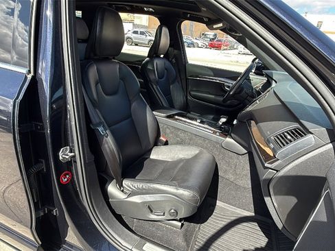 Used 2019 Volvo XC90 T5 Momentum w/ Protection Package Premier image 41