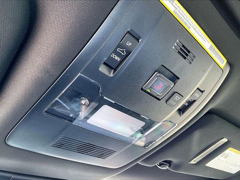 Used 2024 Lexus UX 250h F Sport image 33