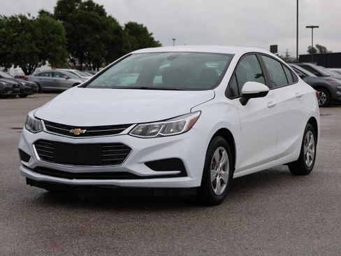Used 2016 Chevrolet Cruze LS FWD image 6