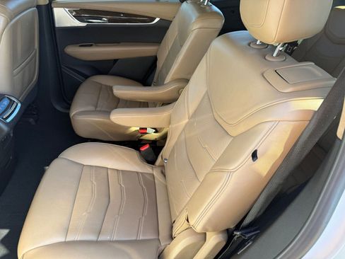 Used 2020 Cadillac XT6 Premium Luxury w/ Platinum Package image 34