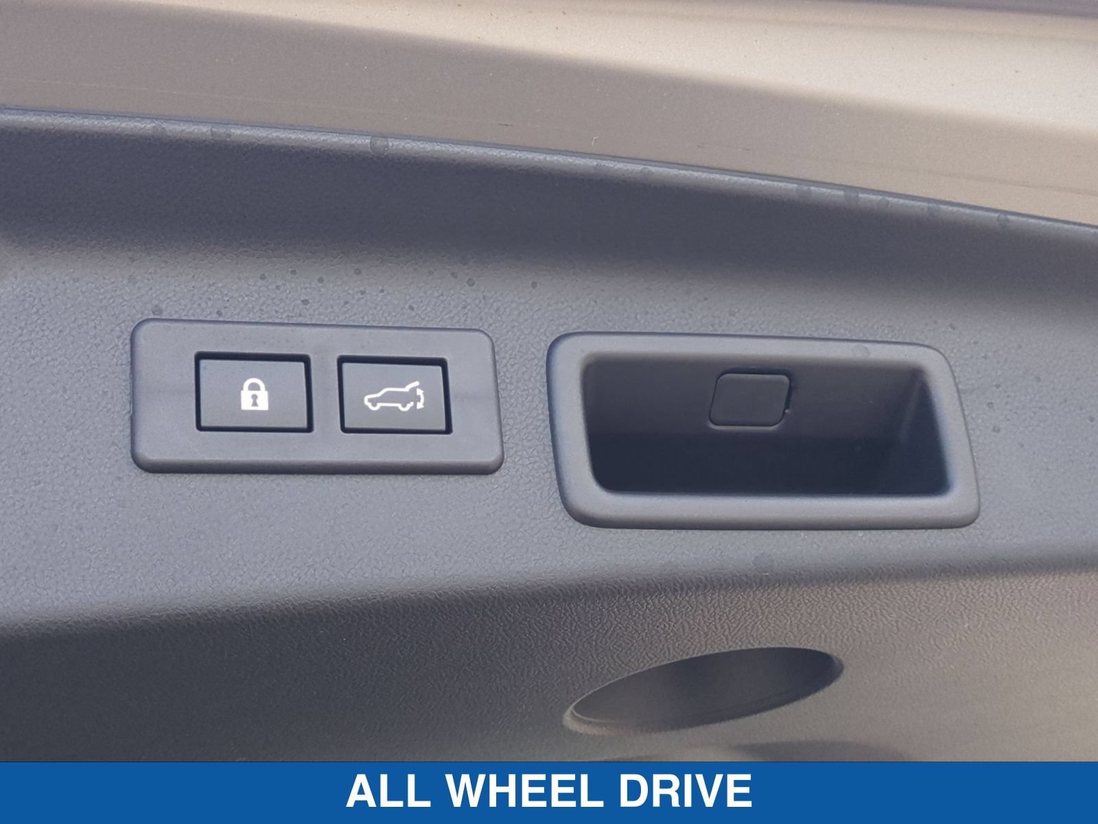 Certified 2025 Subaru Forester Premium AWD/4WD image 34