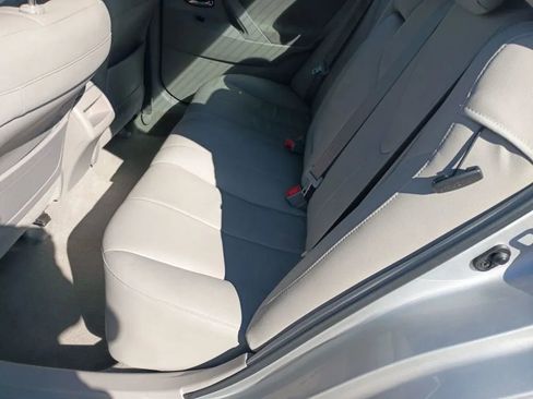 Used 2011 Toyota Camry XLE image 16