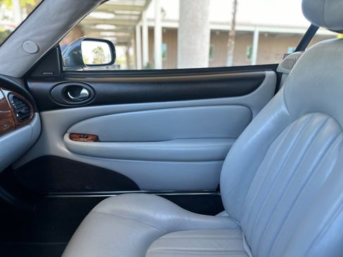 Used 2003 Jaguar XK8 Convertible image 36