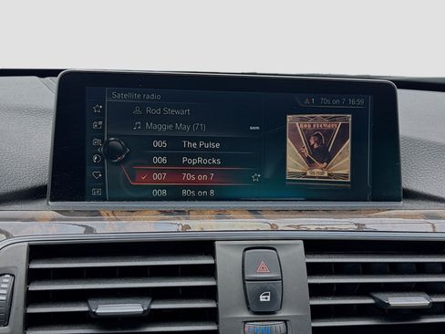 Used 2017 BMW 330i 330i image 11