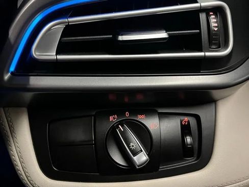 Used 2016 BMW i8 AWD/4WD image 18