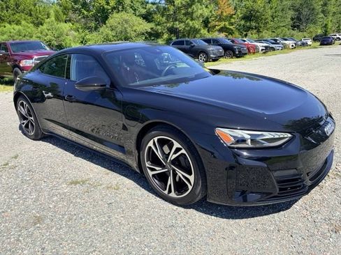 Used 2023 Audi e-tron GT Premium Plus w/ Performance Package AWD/4WD image 3