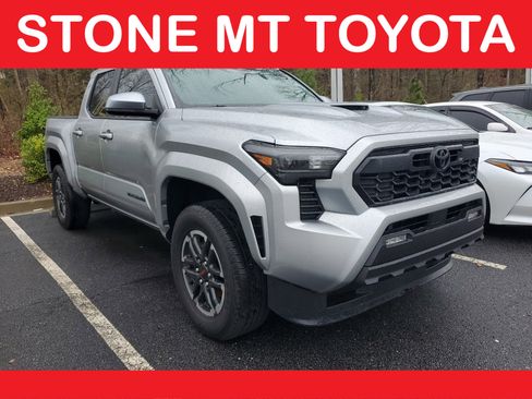 Used 2025 Toyota Tacoma TRD Sport image 1