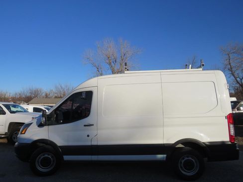 Used 2017 Ford Transit 250 130 Medium Roof RWD image 8