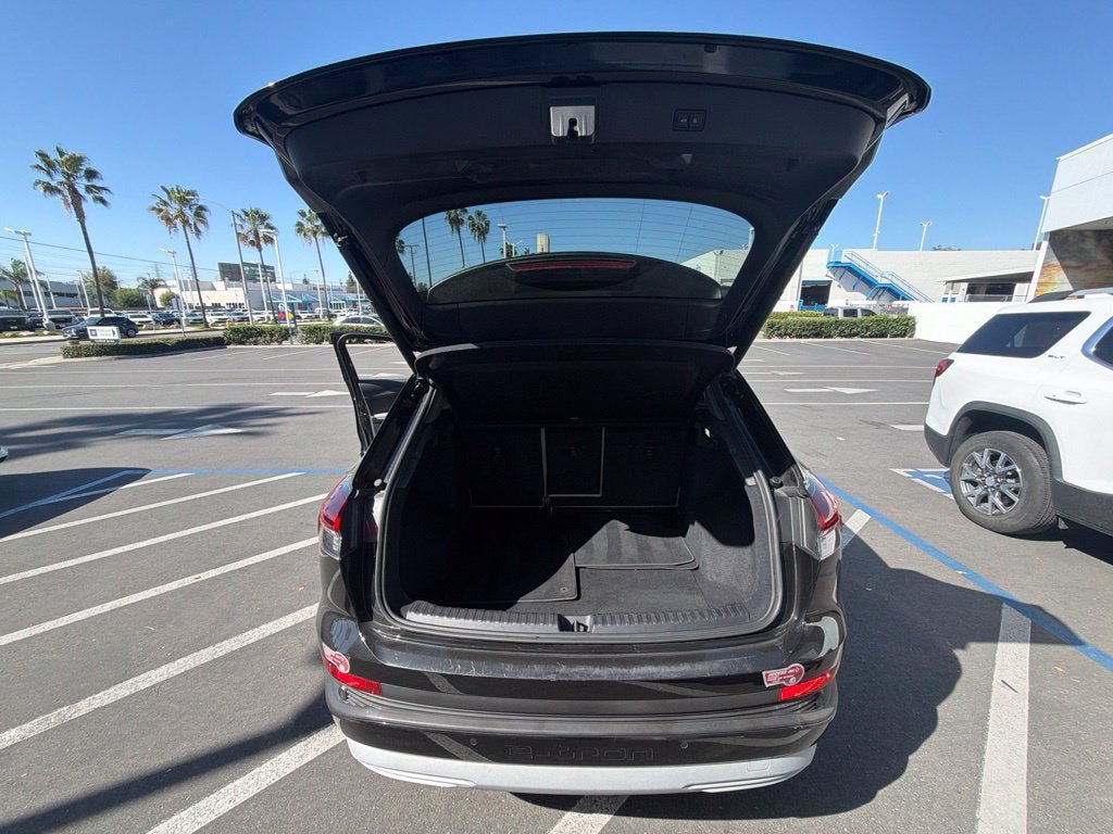Used 2023 Audi Q4 e-tron Premium w/ Convenience Package RWD image 18