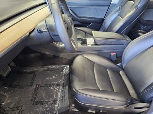 Used 2020 Tesla Model 3 Standard Range Plus RWD image 14