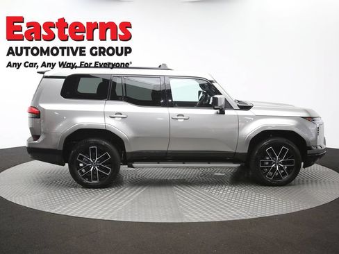 Used 2024 Lexus GX 550 w/ Cold Area Package AWD/4WD image 50