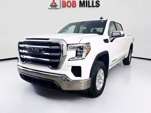 Used 2020 GMC Sierra 1500 SLE w/ SLE Value Package AWD/4WD image 3