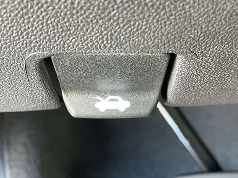 Used 2025 Chevrolet Silverado 1500 Custom Trail Boss image 17