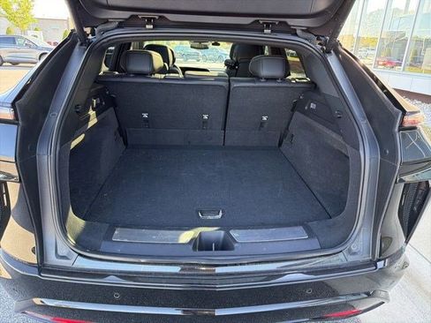 Used 2024 Cadillac Lyriq Sport image 19