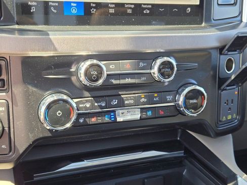 New 2026 Ford F250 Platinum w/ Platinum Plus Package AWD/4WD image 29